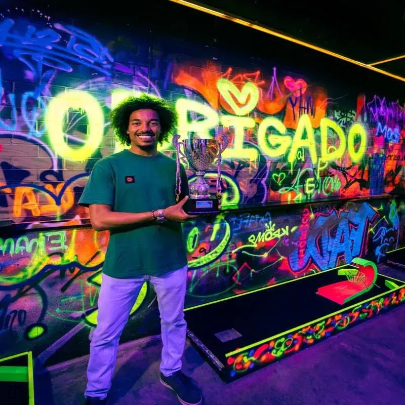 UV 18 hole NEON minigolf & bar LIsbon · publisher image