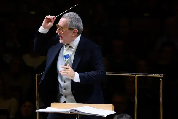 Sinfonia n.º 10 de Chostakovitch · publisher image