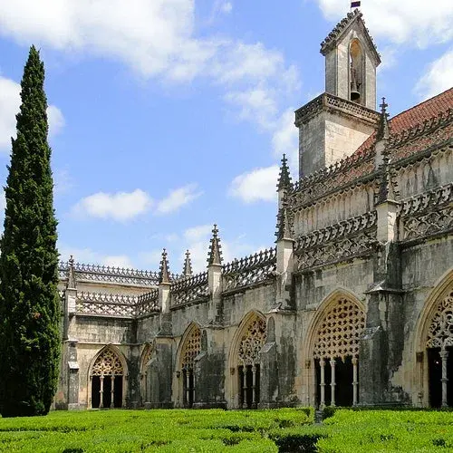Visit to the Jerónimos Monastery · publisher image
