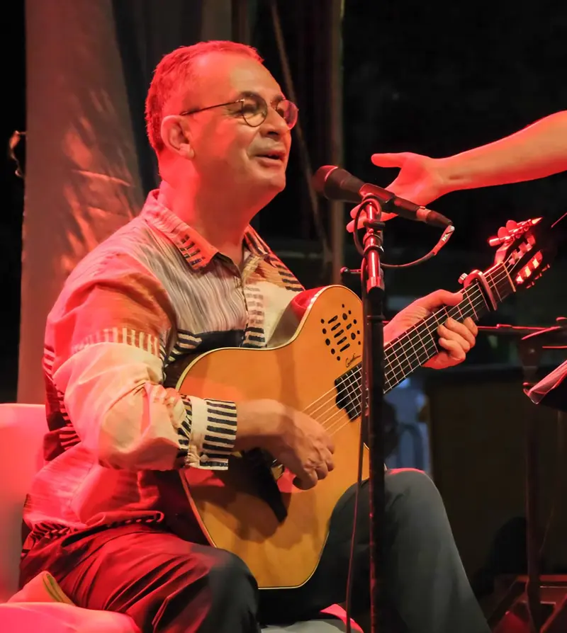 Aníbal Raposo canta Poetas da Lusofonia · publisher image