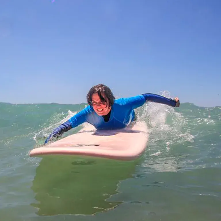 Surf lesson with instructor in Costa da Caparica · publisher image