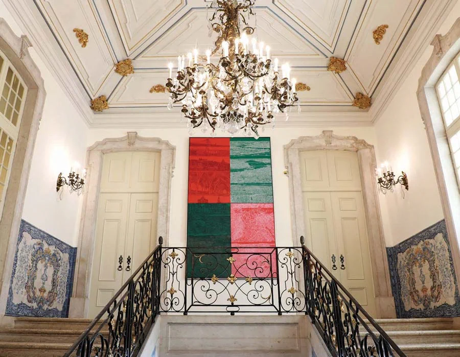 Devrim Erbil artwork displayed above the Palácio Pimenta staircase
